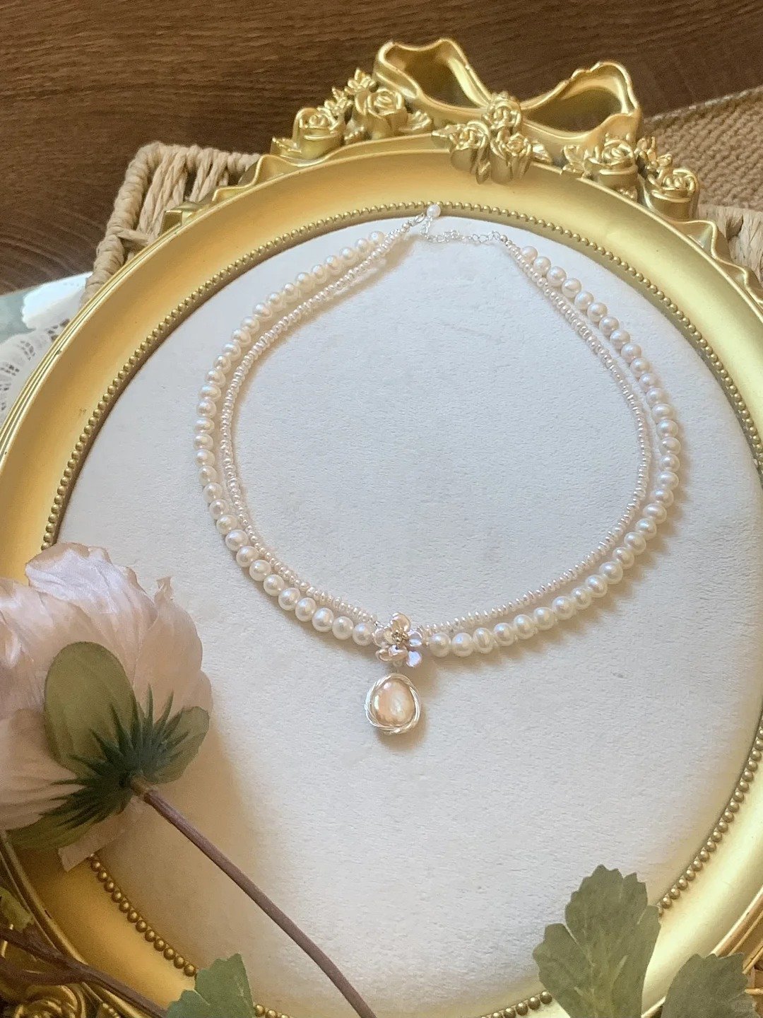 Double layer small flower pearl necklace