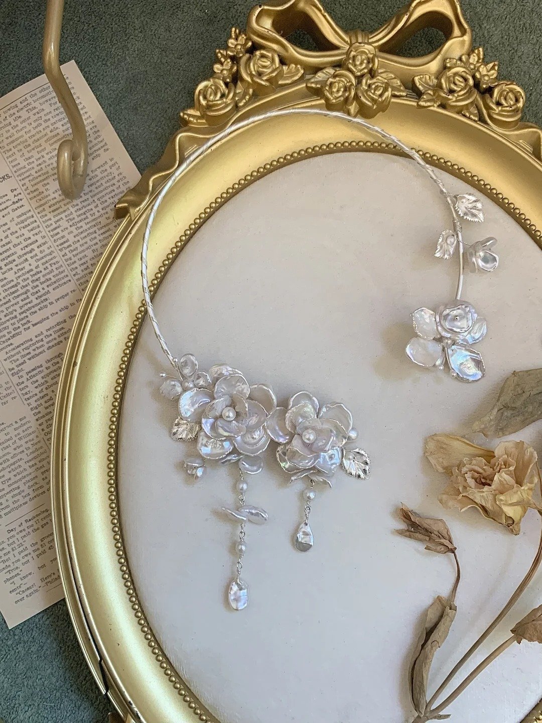 Petal Pearl Necklace