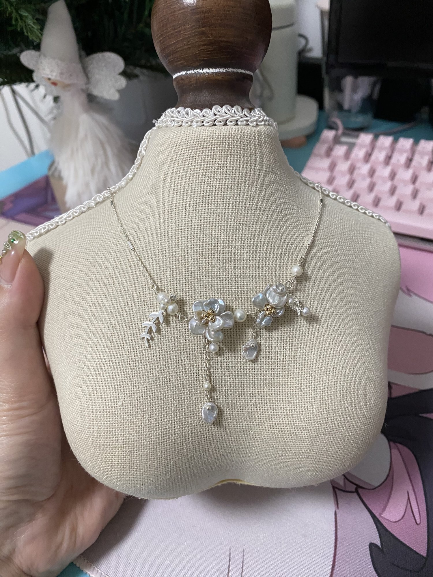 Flower Pearl Necklace