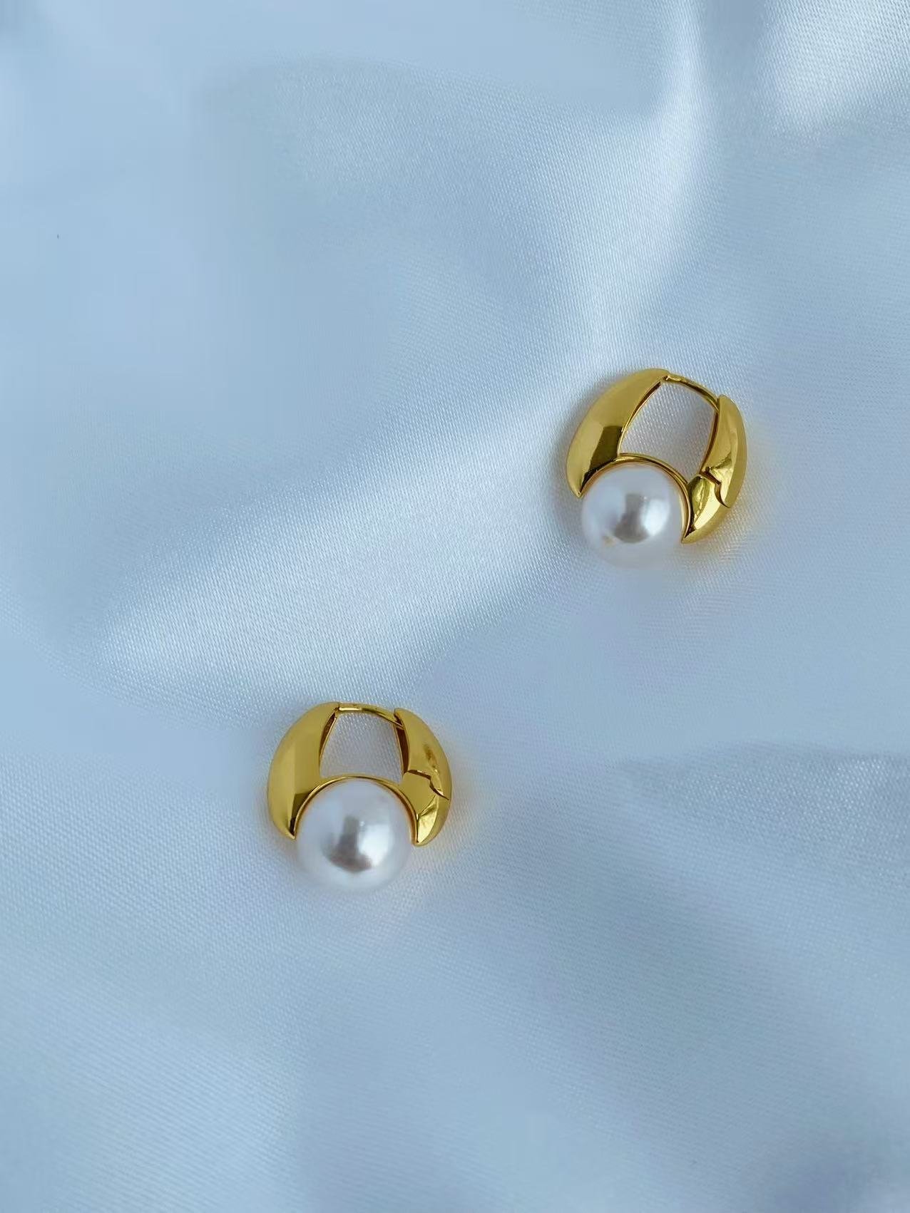 Pearl Earrings