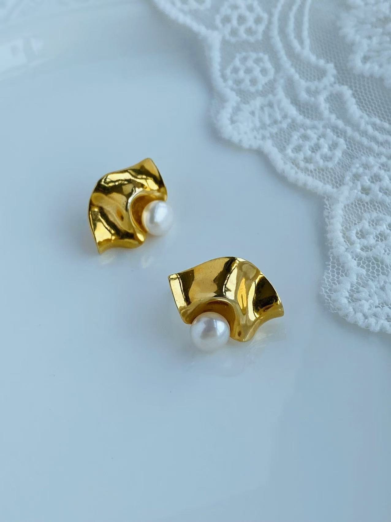 Pearl Earrings