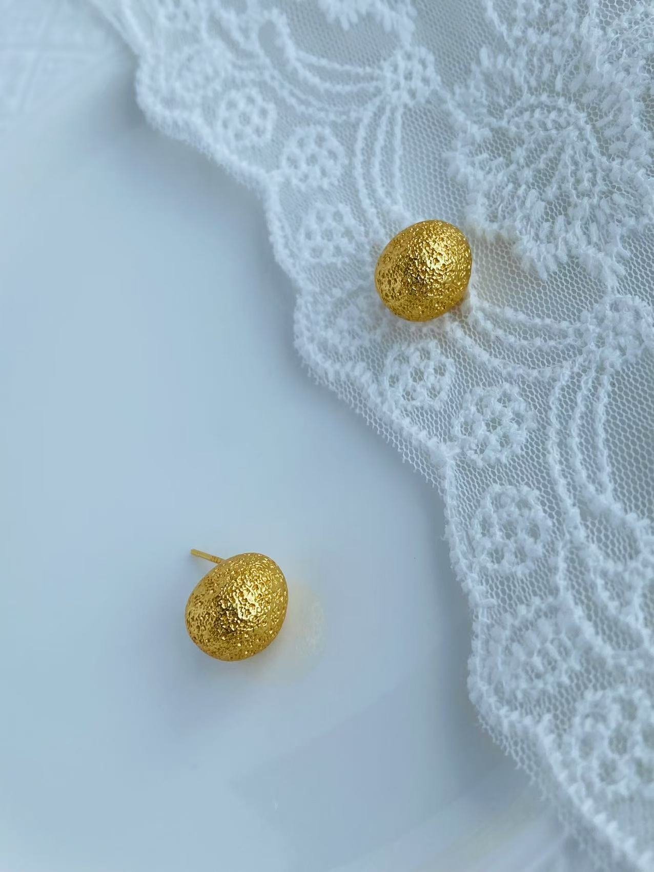 Metal earrings
