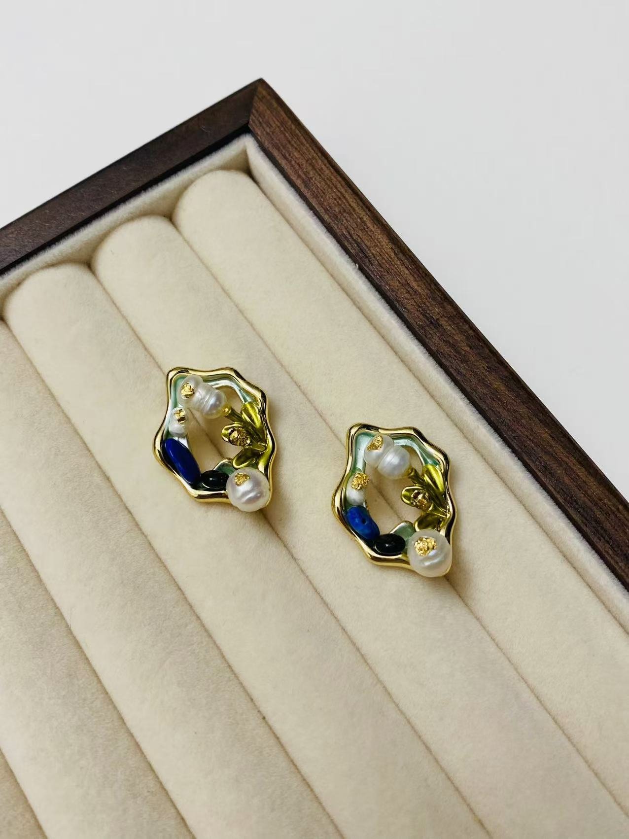 Pearl Earrings