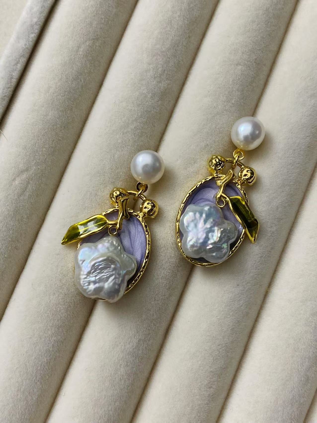 Baroque Pearl Earrings