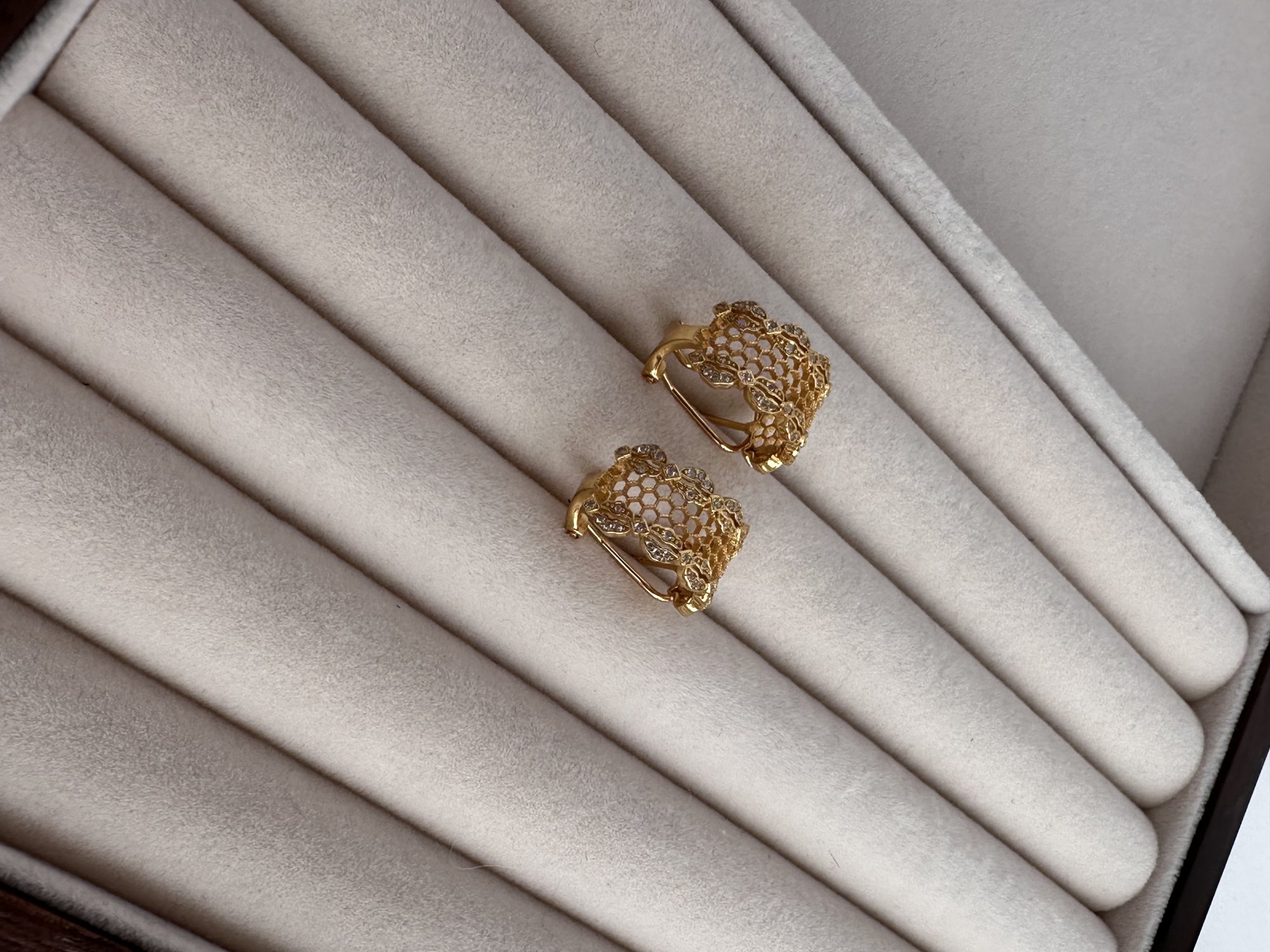 Lace Hollow Earrings
