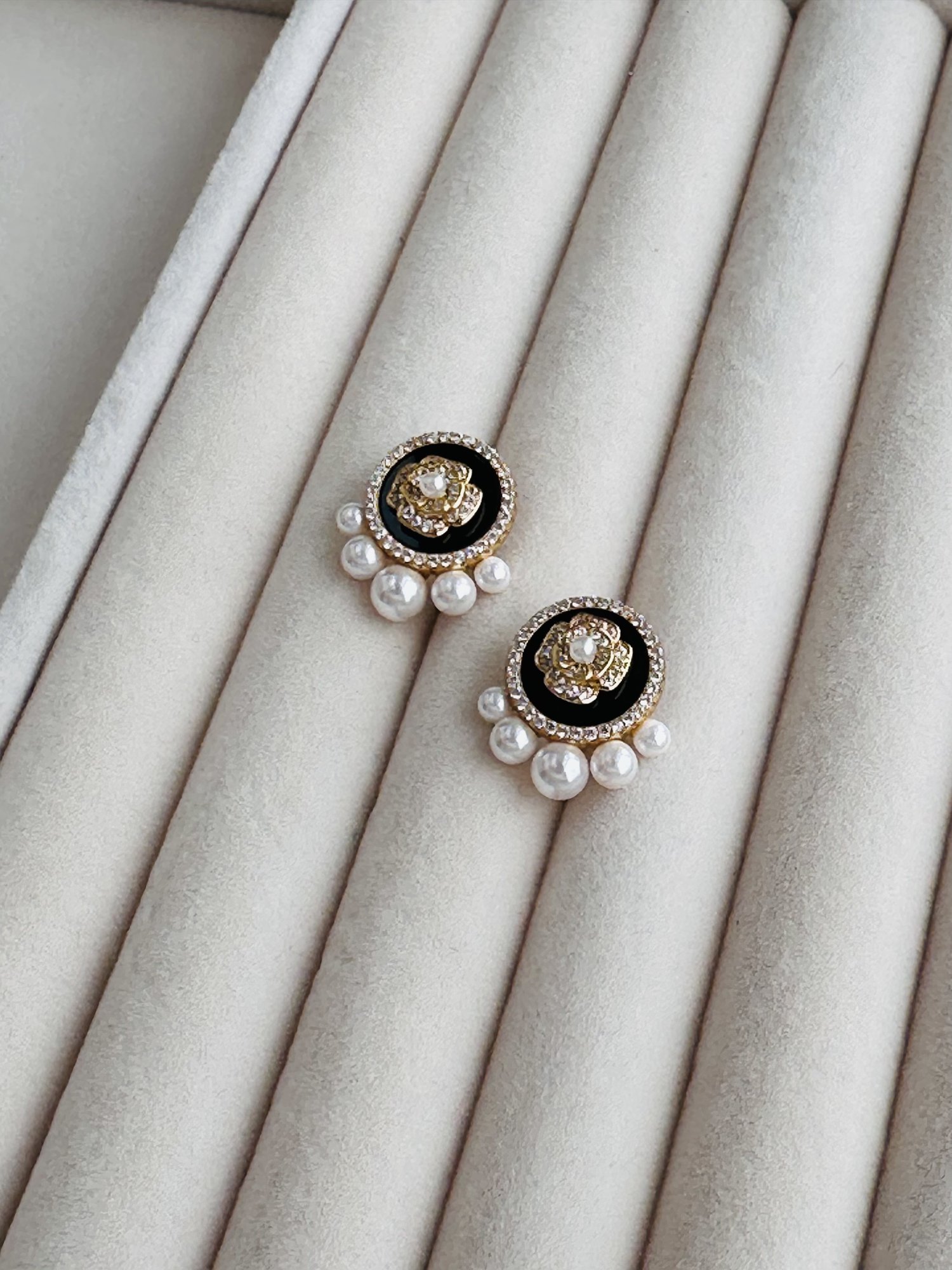 Rose Pearl Earrings