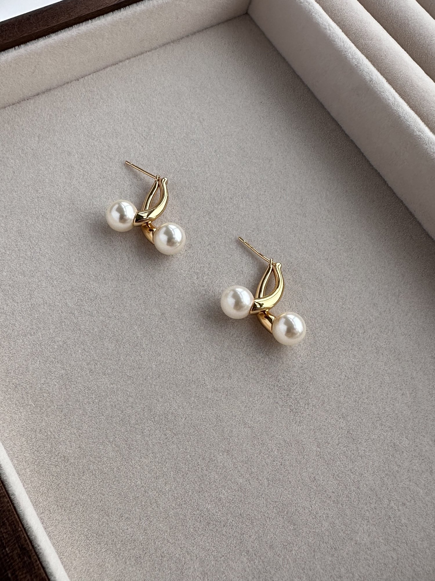 Pearl Earrings