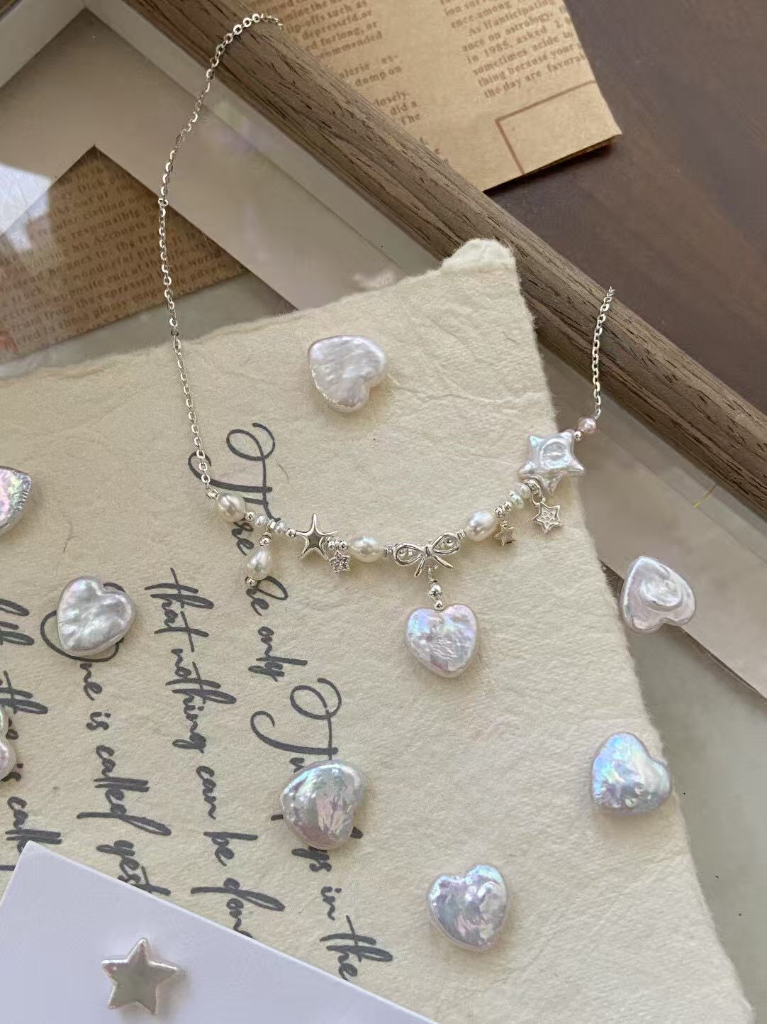 Love bow pearl necklace
