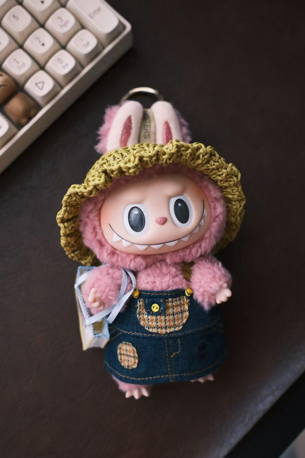 Rabbu knitted clothes