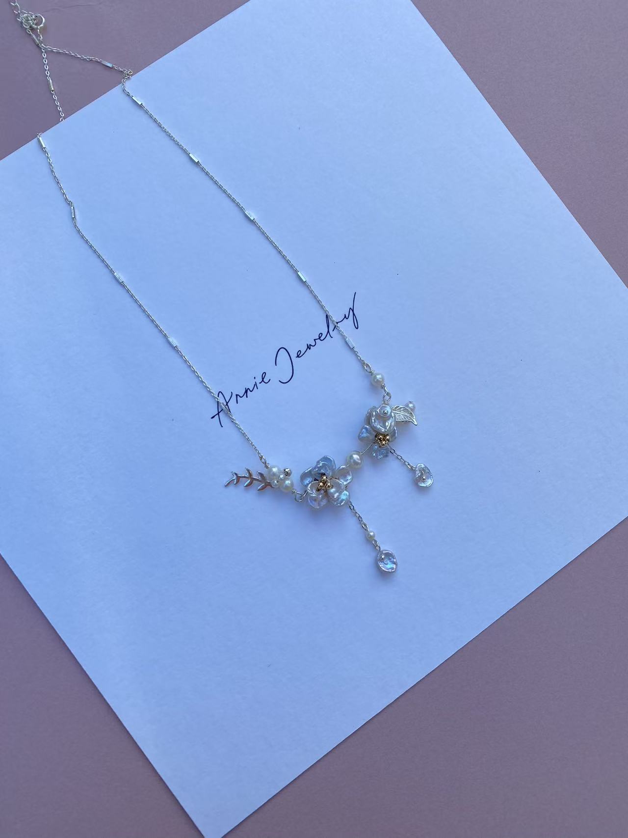 Flower Pearl Necklace