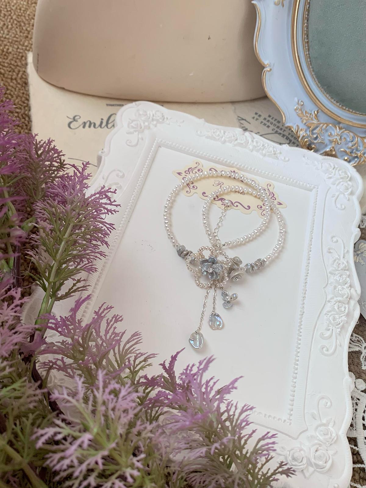 Flower Pearl Necklace